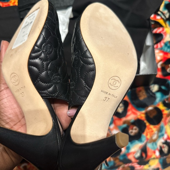🖤🖤CHANEL 🖤🖤 NWT!! Black Quilted Slingback Heels - Picture 7 of 10